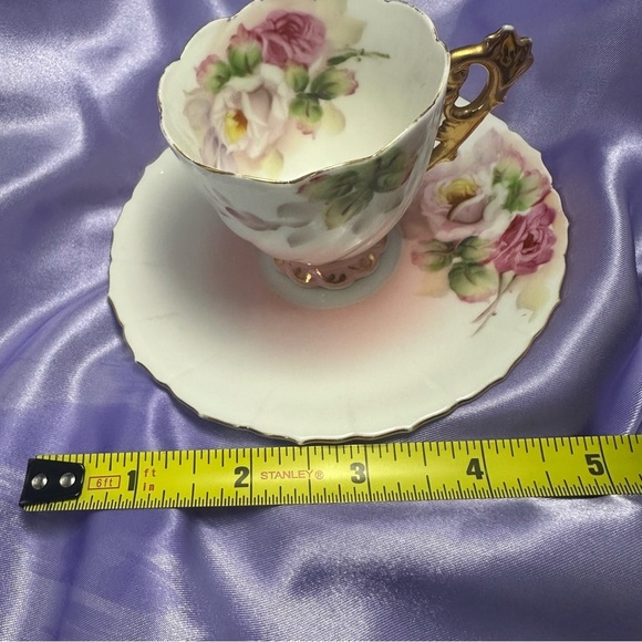 Vintage Floral Porcelain Teacup & Saucer – Gold Trim Occupied Japan - Picture 5 of 8